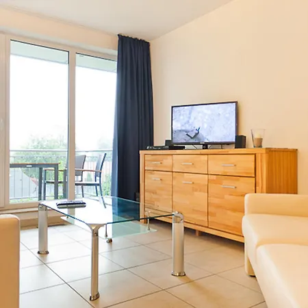 Ruegen, Ostseebad * Sellin (Rugen)